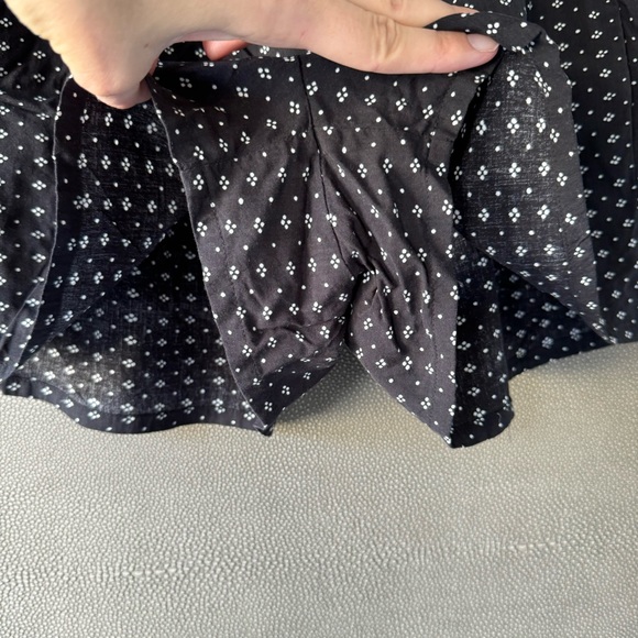 EUC Hatch Easy Smocked Short black deco hatch size 1 - Picture 11 of 12